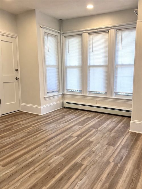 1-36 Sears Ave, Providence, RI, 02908-5232 | Card Image