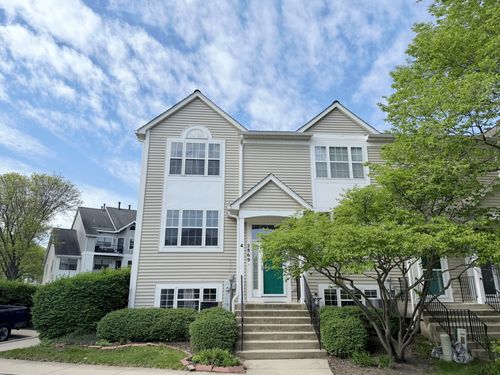 2869 Shelly Ln, Aurora, IL, 60504-5890 | Card Image