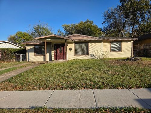 118 Fielding Dr, Mesquite, TX, 75149-3612 | Card Image