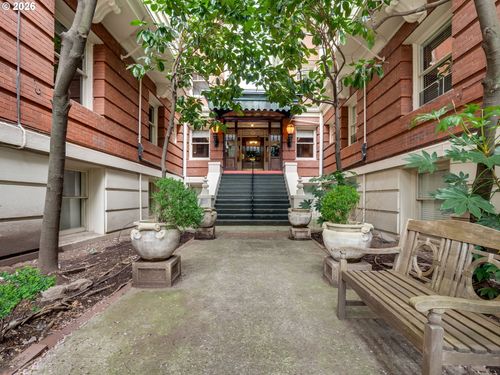 41-2083 Nw Johnson St, Portland, OR, 97209 | Card Image