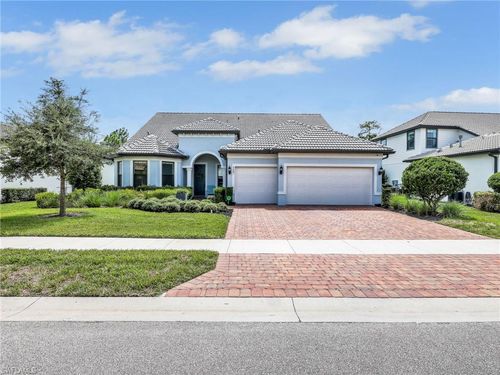 9487 Greyhawk Trl, NAPLES, FL, 34120-1890 | Card Image