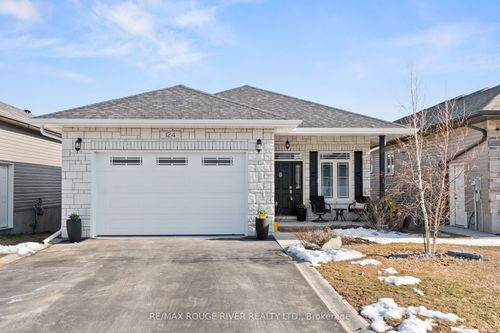 124 Brennan Crescent, Loyalist, ON, K0H2H0 | Card Image