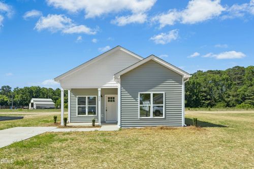 904 Butler Dr, Erwin, NC, 28339-8518 | Card Image