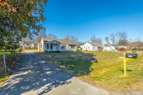 2115 Riverside Drive, Chattanooga, TN, 37406 | Card Image