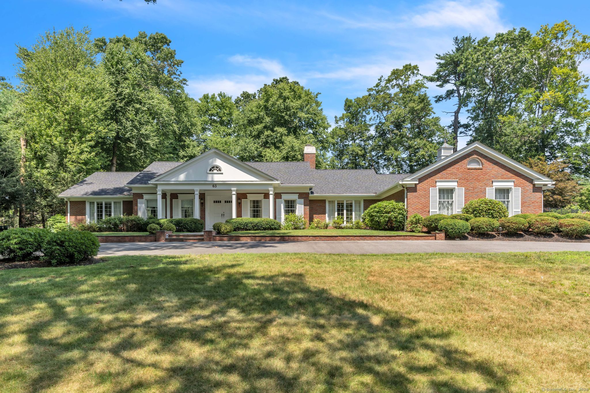 Ardsley Rd, Longmeadow, MA 01106