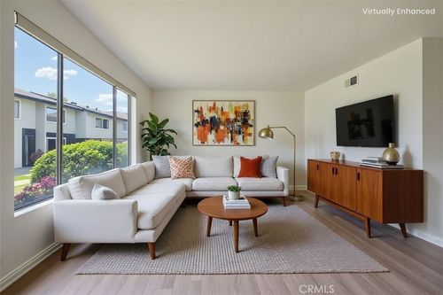 unit-2-1926 Lucas St, San Fernando, CA, 91340-1667 | Card Image