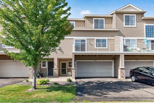 6581 Olive Ln N, Maple Grove, MN, 55311-2992 | Card Image