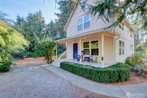 17403 Colony Rd, Bow, WA, 98232-8501 | Card Image