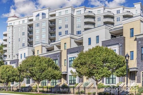 b11-th-909 Camden Grandview Road, Charlotte, NC, 28202 | Card Image