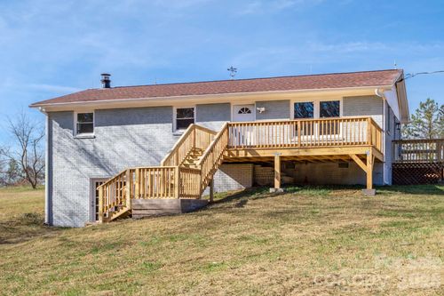 5595 Rockford Dr, Trinity, NC, 27370-8806 | Card Image