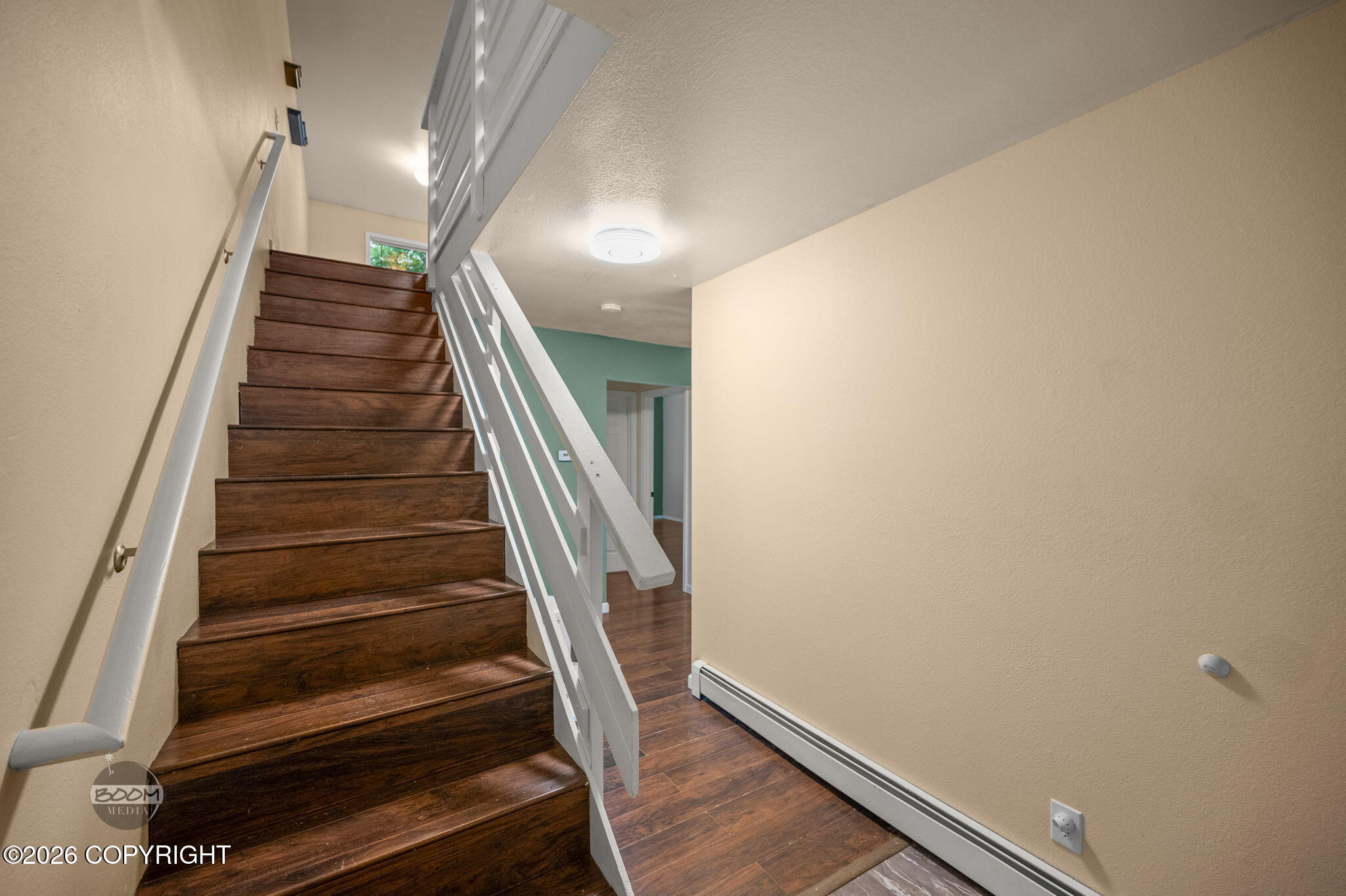 8931 Woodstock Cir, Anchorage, AK 99502
