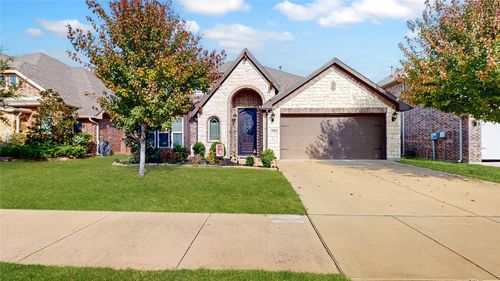 9709 Athens Dr, Argyle, TX, 76226-4412 | Card Image