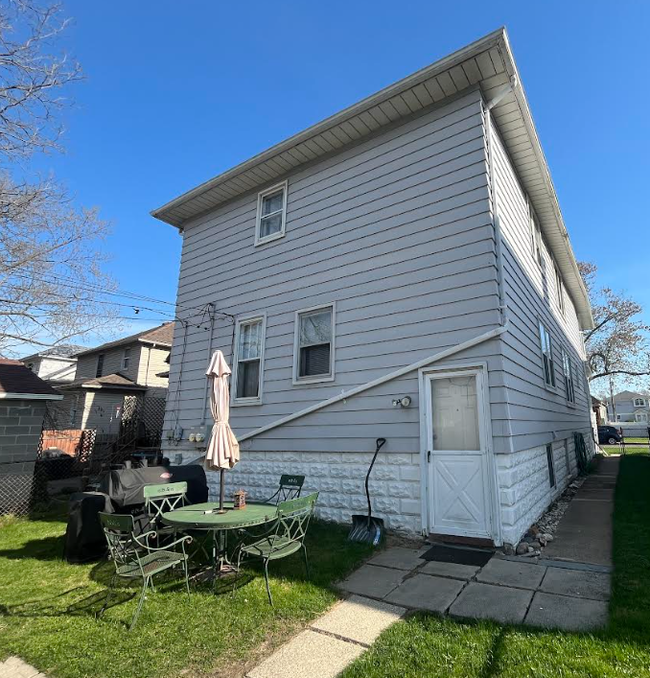 254 Cedar St, Home with 0 bedrooms, 2 bathrooms and null parking in Wyandotte MI | Image 4