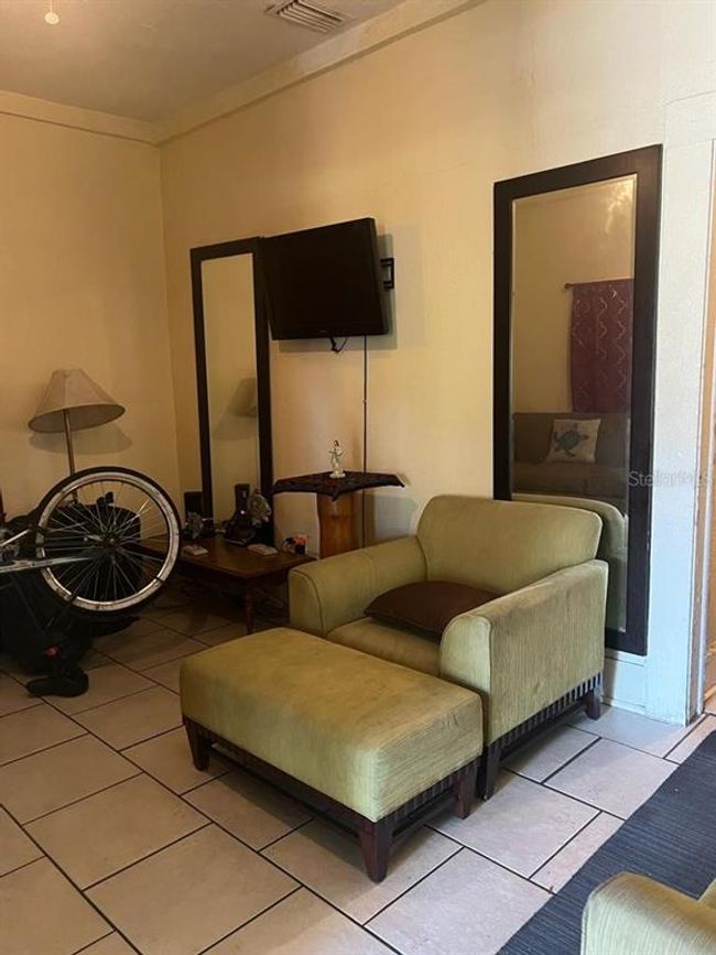 808 Randall St, House other with 4 bedrooms, 2 bathrooms and null parking in ORLANDO FL | Image 5
