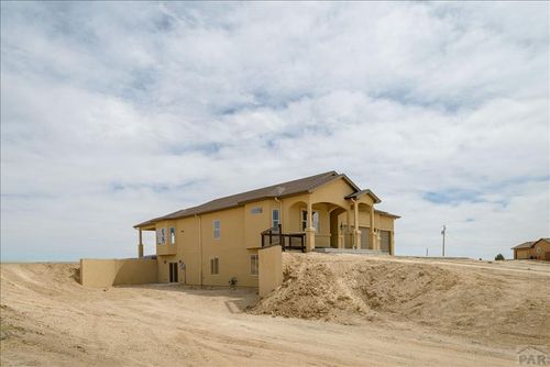 366 N Desert Cove Dr, Pueblo West, CO, 81007-2500 | Card Image