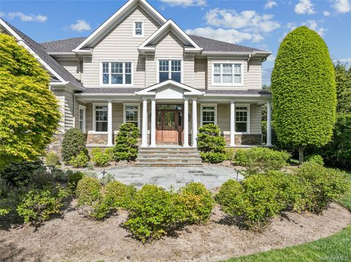 147 Eaton Ln, West Islip, NY, 11795-4545 | Card Image