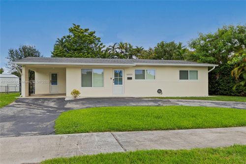 na-10501 Sw 54th St, Miami, FL, 33165-7067 | Card Image