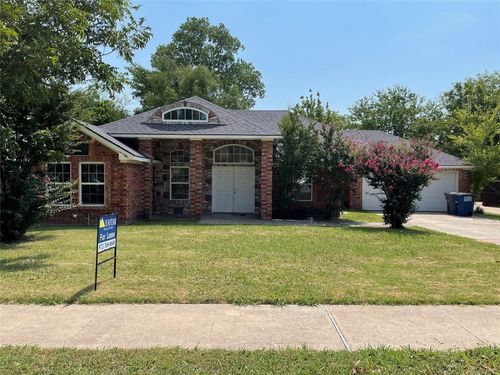 208 Douglas Dr, Wylie, TX, 75098-3763 | Card Image
