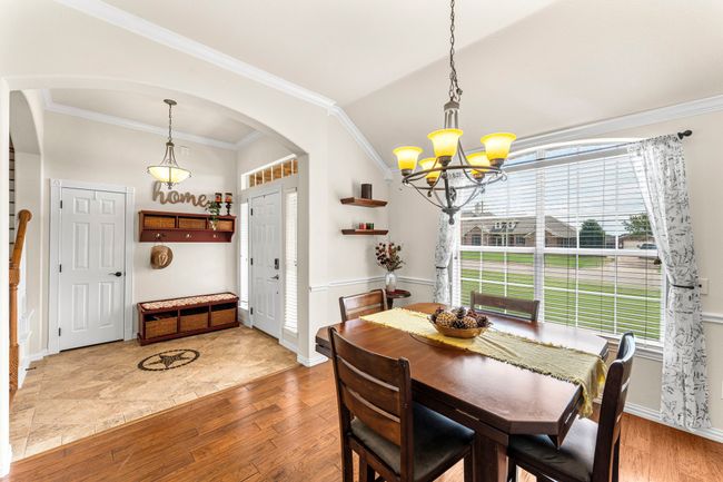 Formal dining area | Image 5