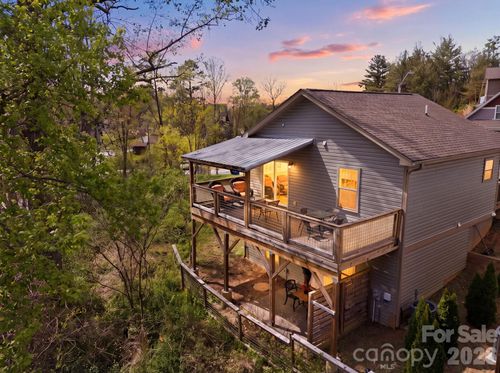 5 Lillie Farm Ln, Weaverville, NC, 28787-0640 | Card Image
