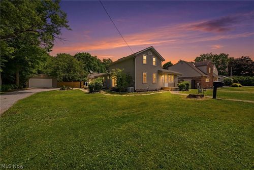 166 Northwest Ave, Tallmadge, OH, 44278-1810 | Card Image