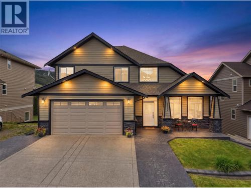 1716 Foxtail Dr, Kamloops, BC, V1S0B1 | Card Image