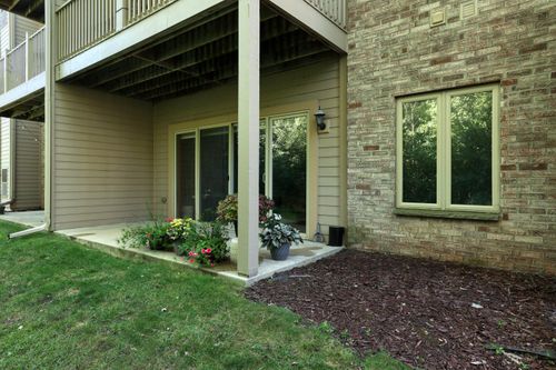 1500 Gabriel Dr, Waukesha, WI, 53188-3655 | Card Image