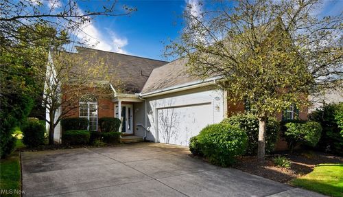 541 Treetop Ct, Aurora, OH, 44202-7317 | Card Image