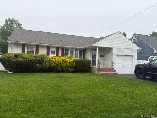 53 Colonial Dr, Farmingdale, NY, 11735-3154 | Card Image