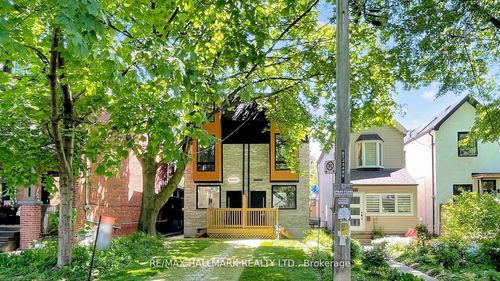 755 Manning Ave, Toronto, ON, M6G2W5 | Card Image