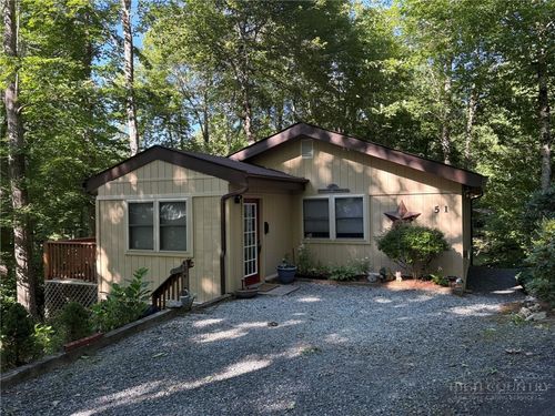 51 Pepper Ridge Ln, Newland, NC, 28657-8415 | Card Image