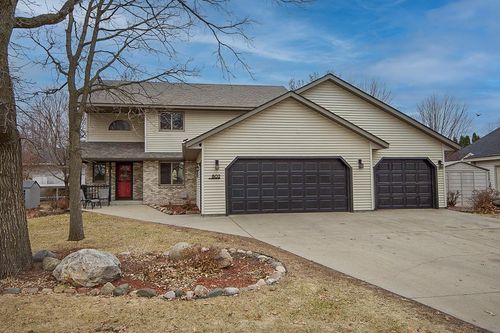 802 Sunwood Park Dr, Waite Park, MN, 56387-1766 | Card Image