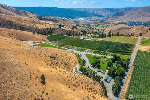644 Union Valley Rd, Chelan, WA, 98816-9732 | Card Image