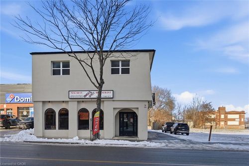 2-5703 Ferry St, Niagara Falls, ON, L2G1S5 | Card Image