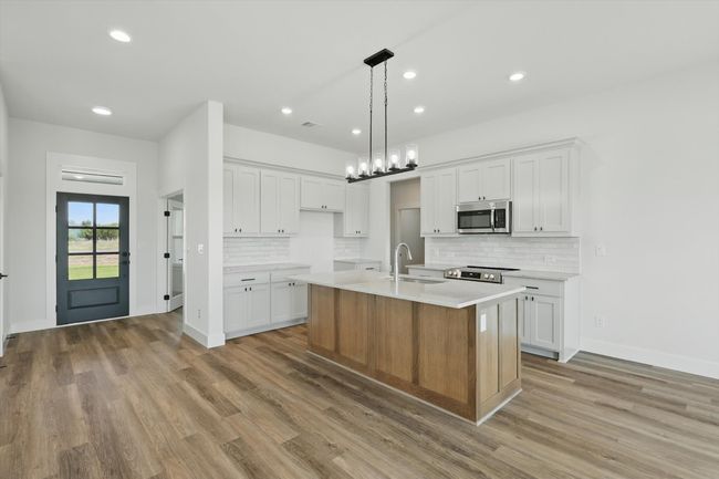 169 Gilmore Ct, House other with 4 bedrooms, 2 bathrooms and null parking in Lipan TX | Image 12
