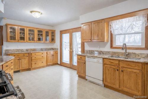 3123 3rd St, La Salle, MI, 48145-9617 | Card Image