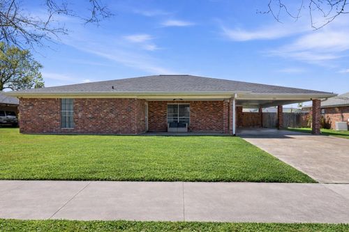 211 Melody Dr, Houma, LA, 70363-5927 | Card Image