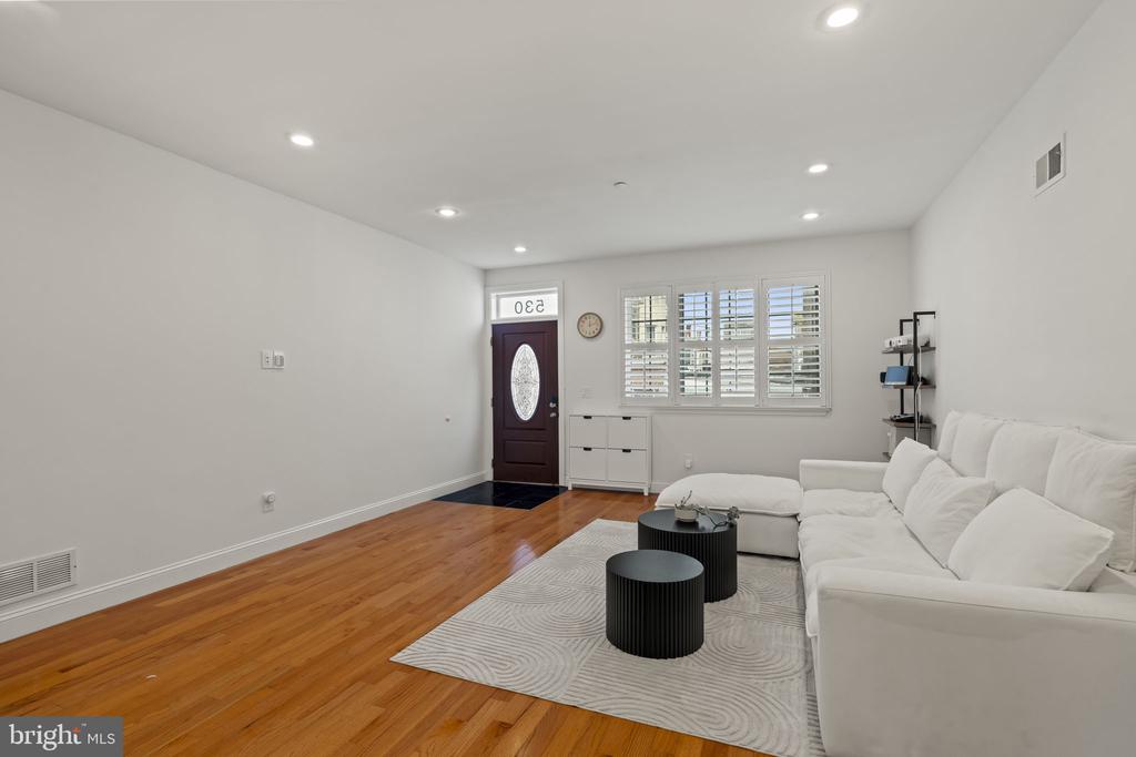Residential in PHILADELPHIA 4