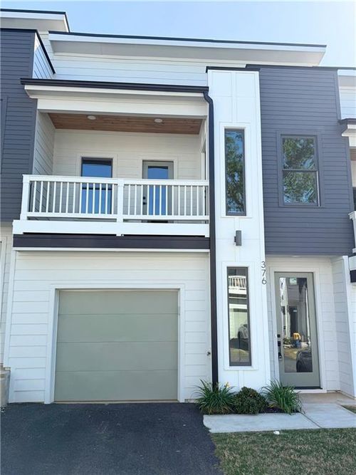 376 Forrest Avenue, Gainesville, GA, 30501 | Card Image