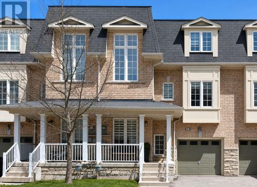 unit-8-15 Old Colony Road, Richmond Hill (Oak Ridges Lake Wilcox), ON, L4E4L5 | Card Image