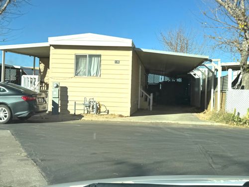 spc-136-45800 Challenger Way, Lancaster, CA, 93535-1402 | Card Image