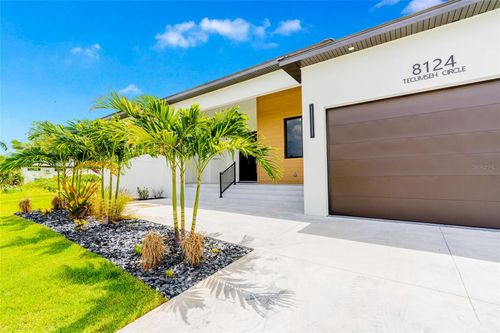 8124 Tecumseh Cir, PORT CHARLOTTE, FL, 33981-3391 | Card Image