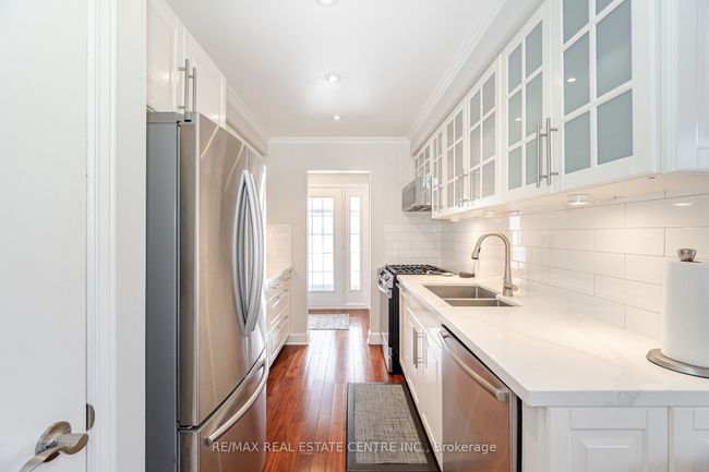 55 Mallard Cres, House attached with 4 bedrooms, 2 bathrooms and 3 parking in Brampton ON | Image 40