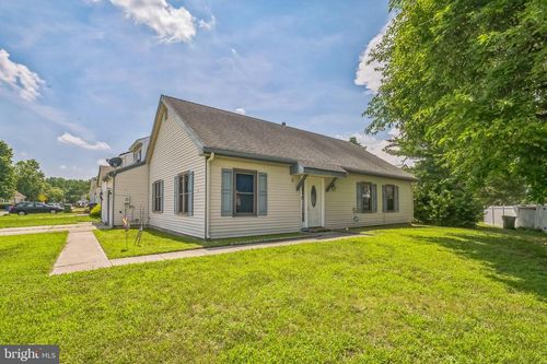 9 Adams St, Logan Township, NJ, 08085-1569 | Card Image