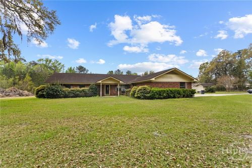 160 Hall St, Hinesville, GA, 31313-5884 | Card Image