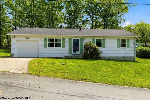 51 England Rd, Morgantown, WV, 26508-3528 | Card Image