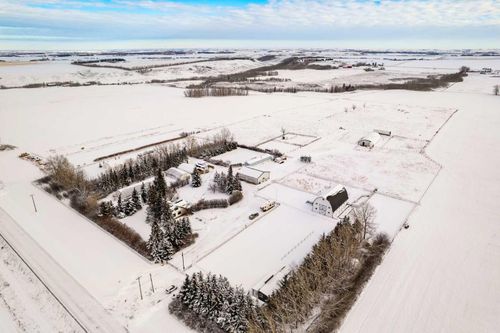 10-andamp-20-30061 Range Road 23, Rural Mountain View County, AB, T0M0N0 | Card Image