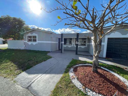 3708 Island Dr, Miramar, FL, 33023-6428 | Card Image