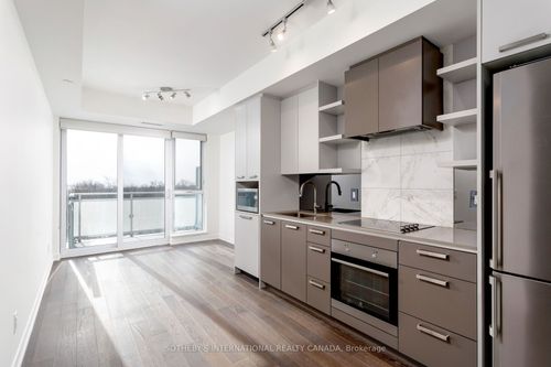 716-1830 Bloor St W, Toronto, ON, M6P0A2 | Card Image