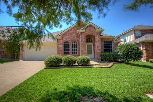 9741 Hathman Ln, Fort Worth, TX, 76244-9556 | Card Image
